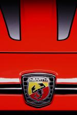 Abarth 695 Tributo Ferrari 2012 года (ZA)